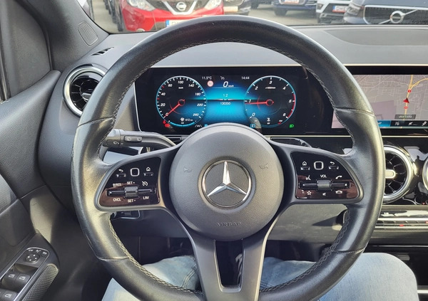 Mercedes-Benz Klasa B cena 79000 przebieg: 130000, rok produkcji 2019 z Nowa Ruda małe 137